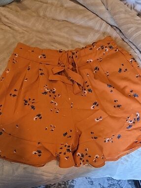 DR2 Rust Orange Floral Tie-Front Ruffle Shorts